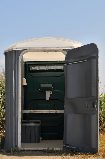 Best Affordable portable toilet rental  in Darien, WI